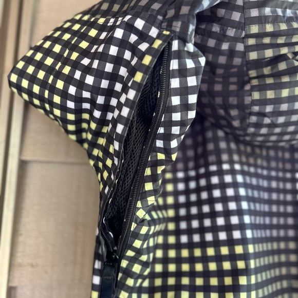 Burton ski/snowboard dry ride jacket like new ax M.  Unisex - Picture 7 of 7